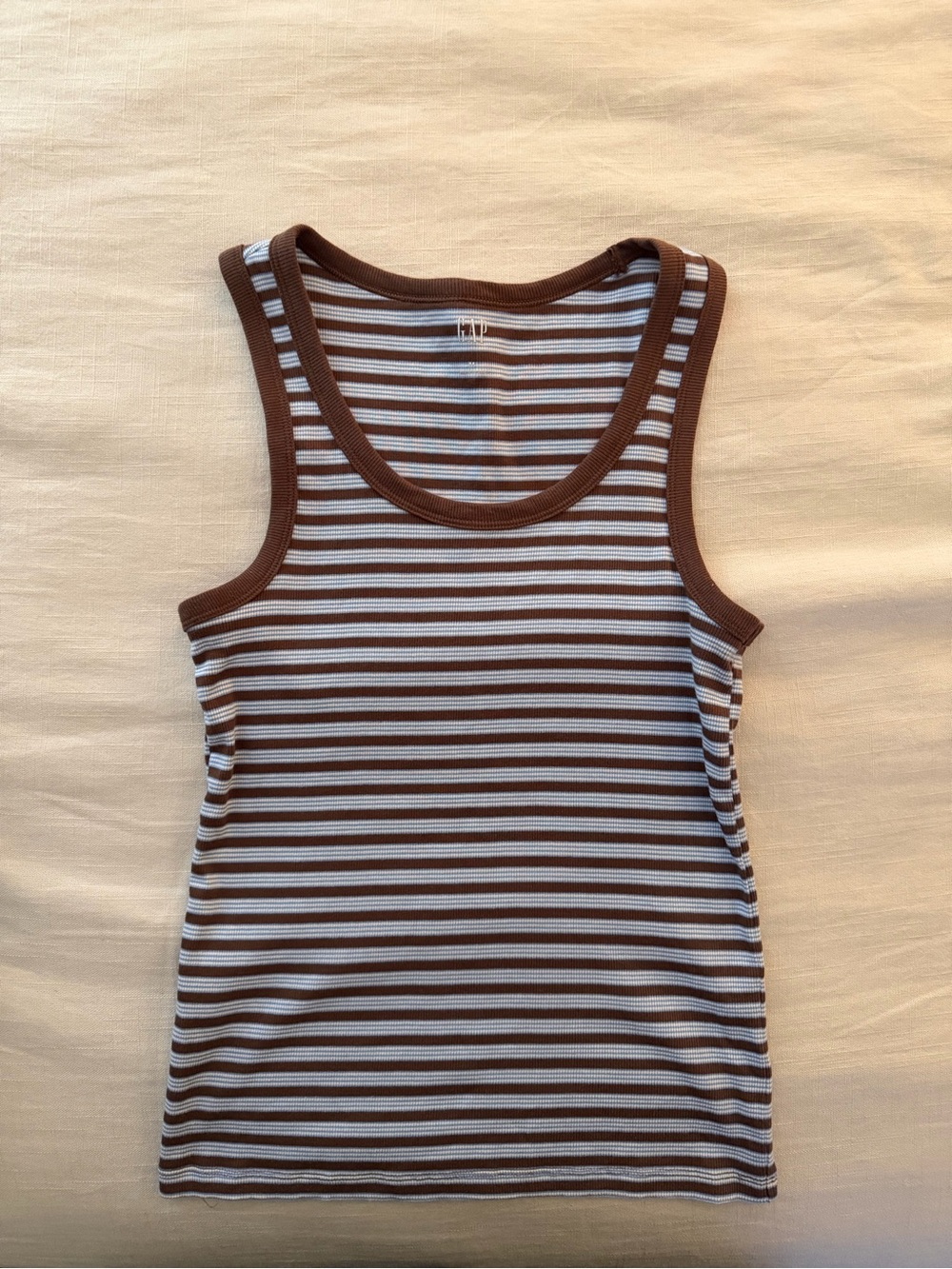 Gap Rib Scoop Tank Top